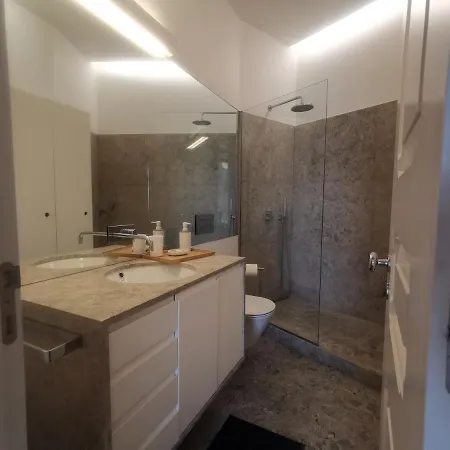 Lisbon Apartment Near Rato Square Lizbona